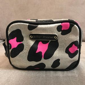 Betsey Johnson cheetah print bag